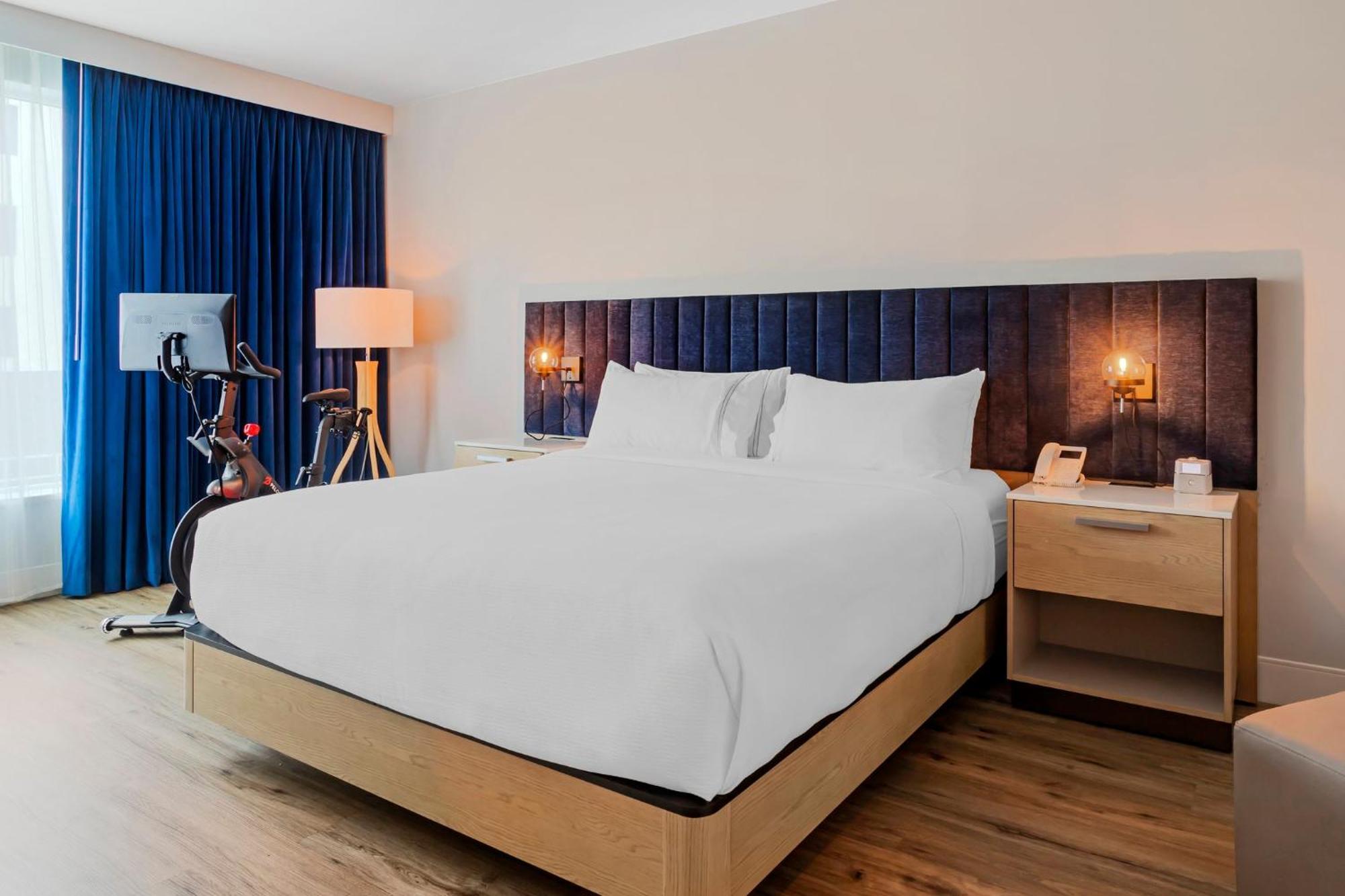 Even Hotel Waco - University Area By Ihg Bagian luar foto