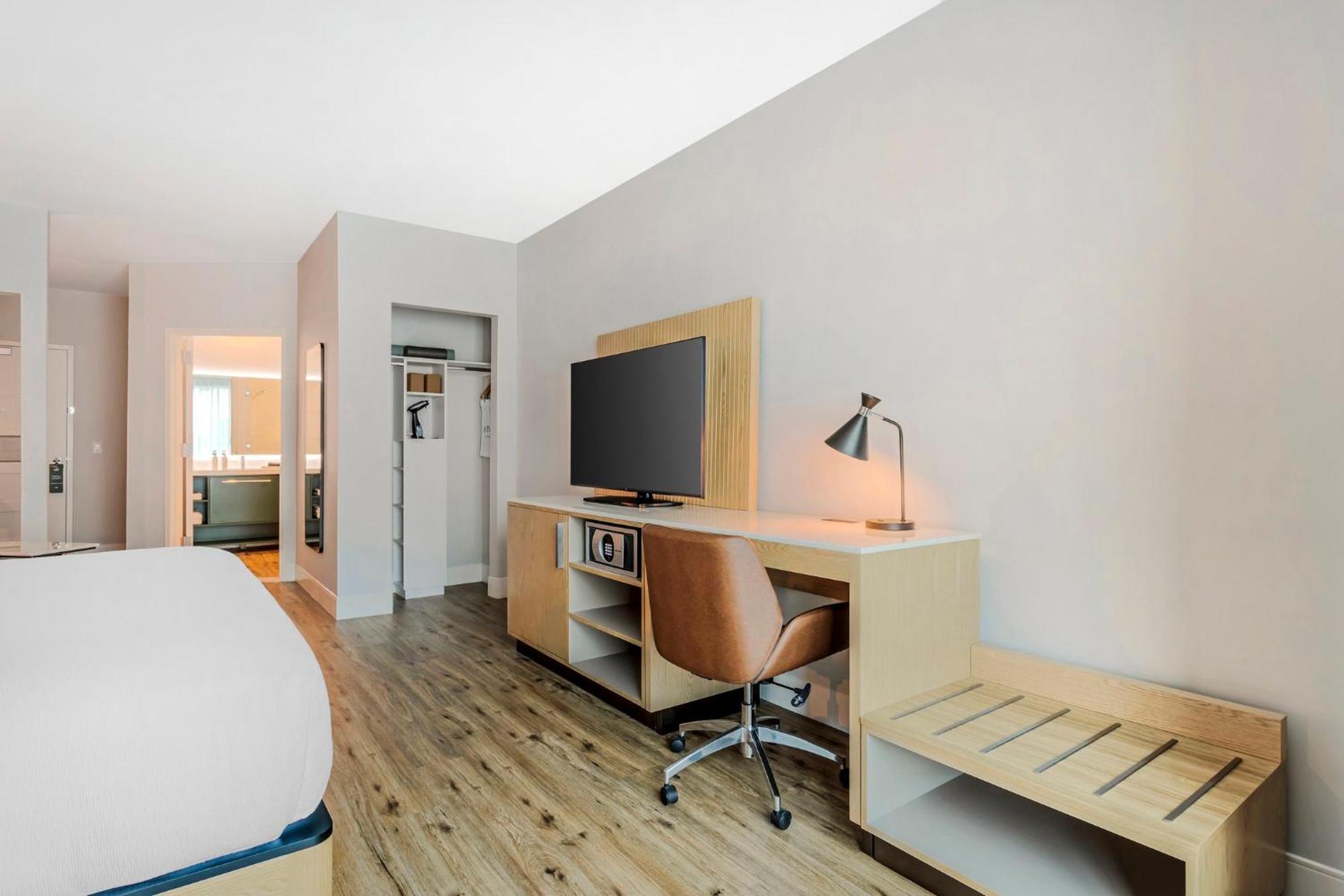 Even Hotel Waco - University Area By Ihg Bagian luar foto