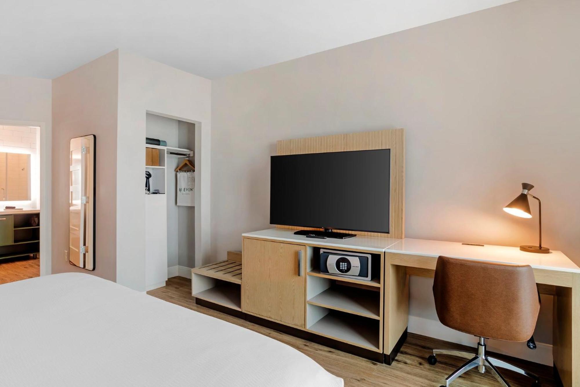 Even Hotel Waco - University Area By Ihg Bagian luar foto