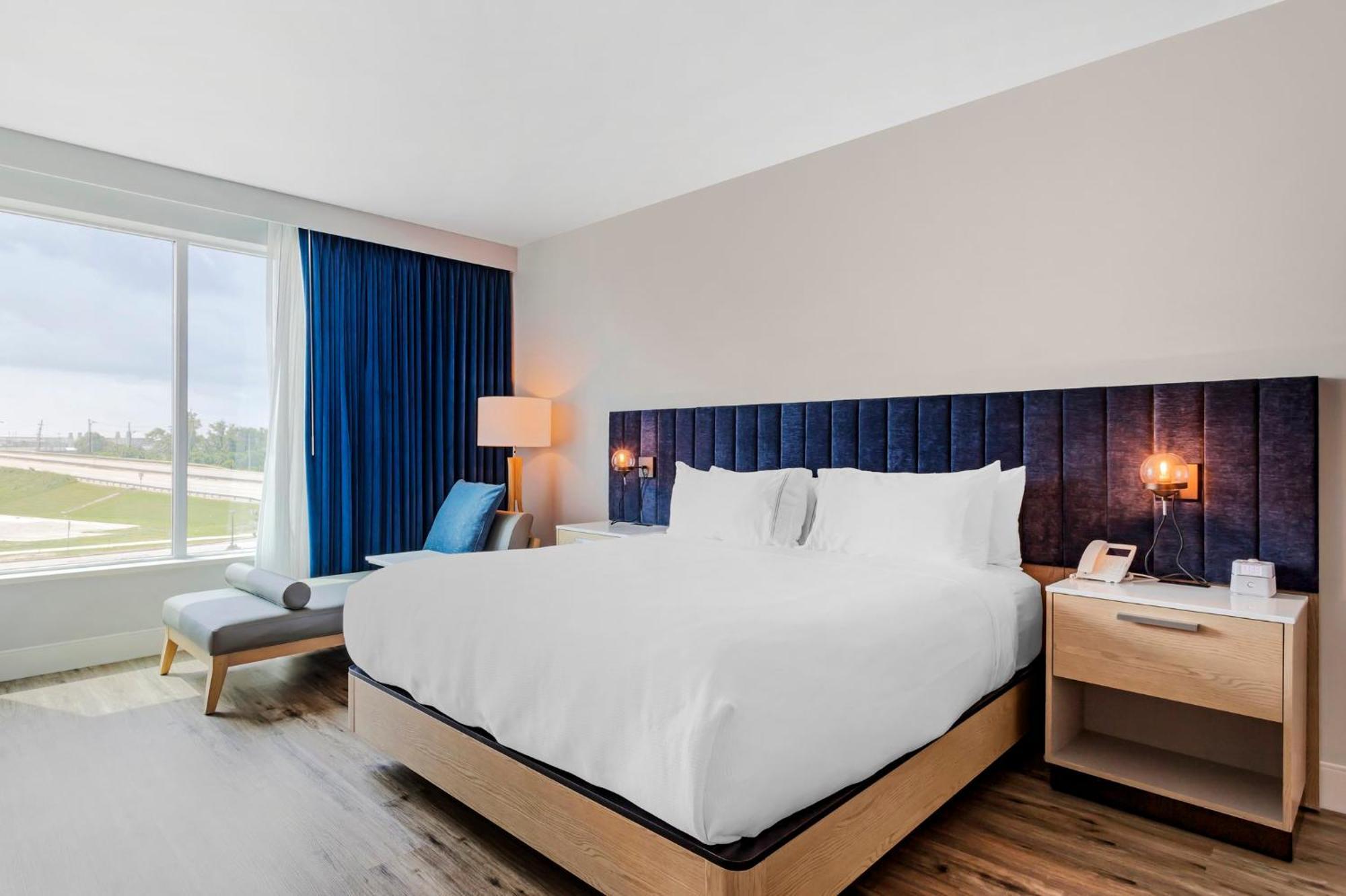Even Hotel Waco - University Area By Ihg Bagian luar foto